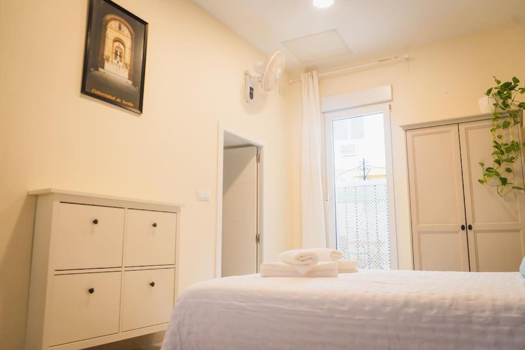 Estudio A Estrenar En Sta Clara เซบีญา ภายนอก รูปภาพ