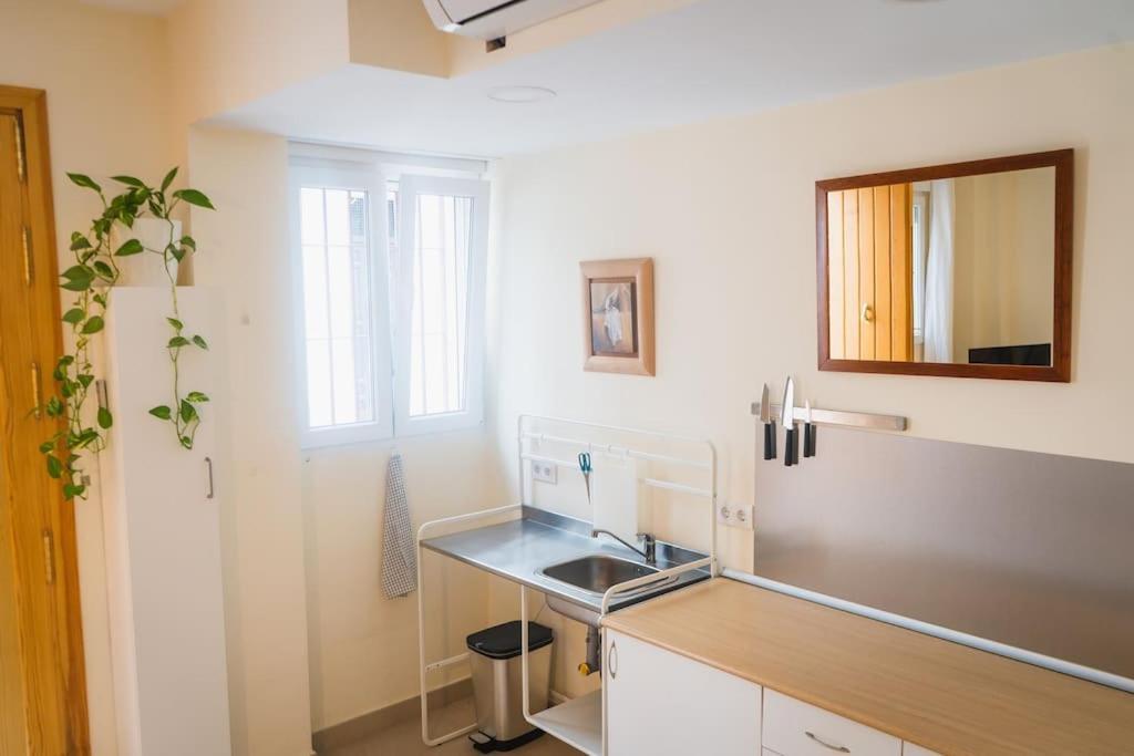 Estudio A Estrenar En Sta Clara เซบีญา ภายนอก รูปภาพ